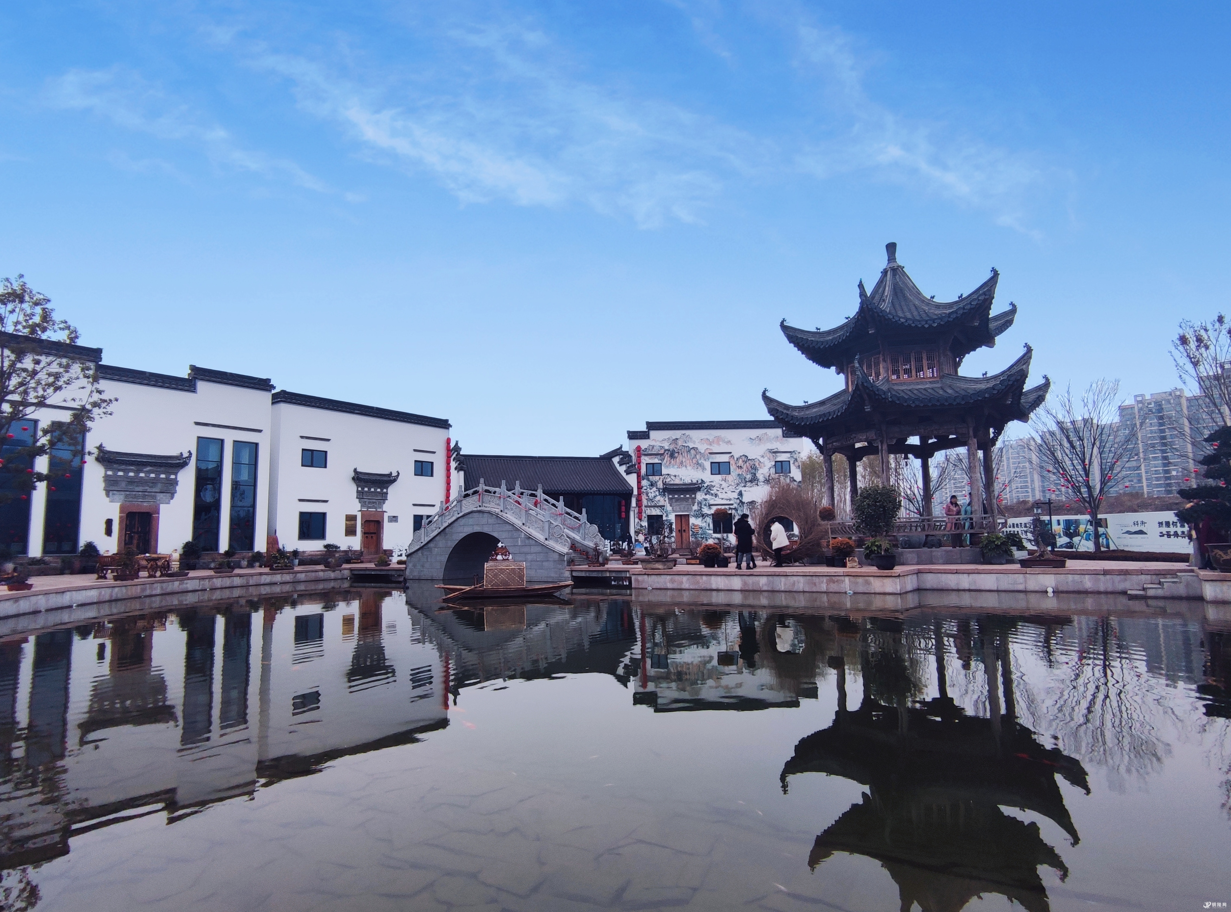 铜陵市中心有一个这样地方:斜街·云谷里画家村.